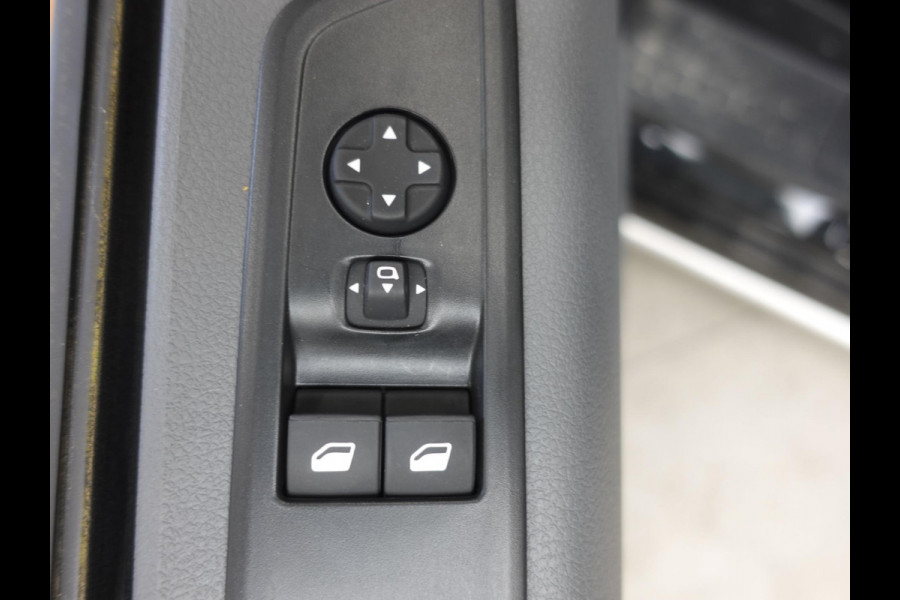 Peugeot e-Expert Long L3H1 Premium 75 kWh 3-zits Automaat Navigatie Airco Apple Carplay / Android auto Cruise control 3-zits