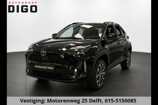 Toyota Yaris Cross 1.5 HYBRID DYNAMIC LUXURY BLACKSTYLE GARANTIE2035! NAVIGATIE . STUUR EN STOEL VERWARMING . PARKEERSENSOREN VOOR & ACHTER  .