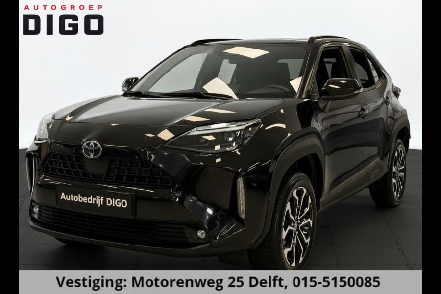 Toyota Yaris Cross 1.5 HYBRID DYNAMIC LUXURY BLACKSTYLE GARANTIE2035! NAVIGATIE . STUUR EN STOEL VERWARMING . PARKEERSENSOREN VOOR & ACHTER  .