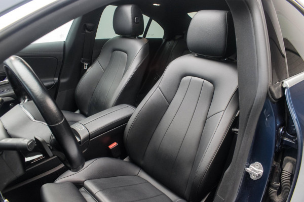 Mercedes-Benz CLA-Klasse 180 Business Solution Luxury NL-auto [ Panoramadak Sfeerverlichting Memory Carplay Camera Leder ]