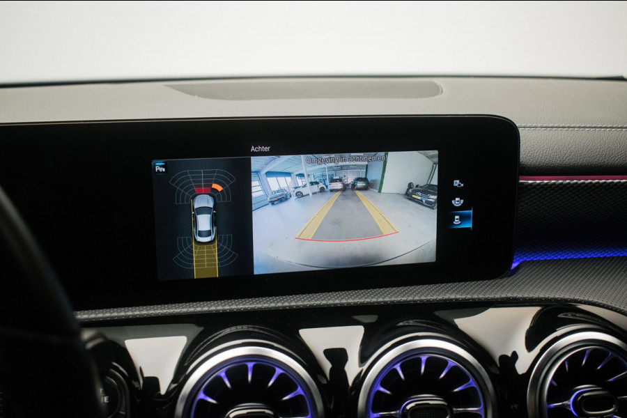Mercedes-Benz CLA-Klasse 180 Business Solution Luxury NL-auto [ Panoramadak Sfeerverlichting Memory Carplay Camera Leder ]