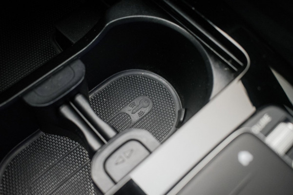 Mercedes-Benz CLA-Klasse 180 Business Solution Luxury NL-auto [ Panoramadak Sfeerverlichting Memory Carplay Camera Leder ]