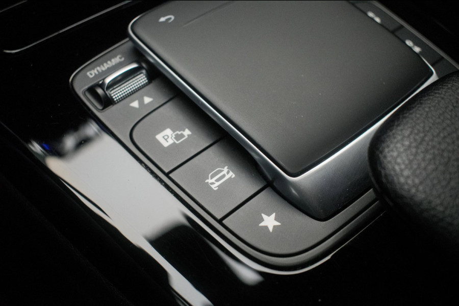 Mercedes-Benz CLA-Klasse 180 Business Solution Luxury NL-auto [ Panoramadak Sfeerverlichting Memory Carplay Camera Leder ]