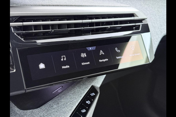 Peugeot E-3008 Allure 73 kWh SOH 94%| WARMTEPOMP |  DIRECT LEVERBAAR RIJKAAR GEMAAKT BIJ DE PEUGEOT DEALER | 360° CAMERA| | KEYLESS ENTRY | 18.685KM! | DIGI. DASH| DEALER ONDERHOUDEN | CARPLAY/ ANDROID AUTO|