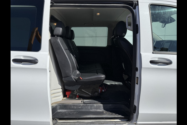 Mercedes-Benz Vito 114 1.9 CDI 136PK Dubbele Cabine L2H1 5 Stoelen Climate Control Cruise Control Trekhaak Carplay Camera