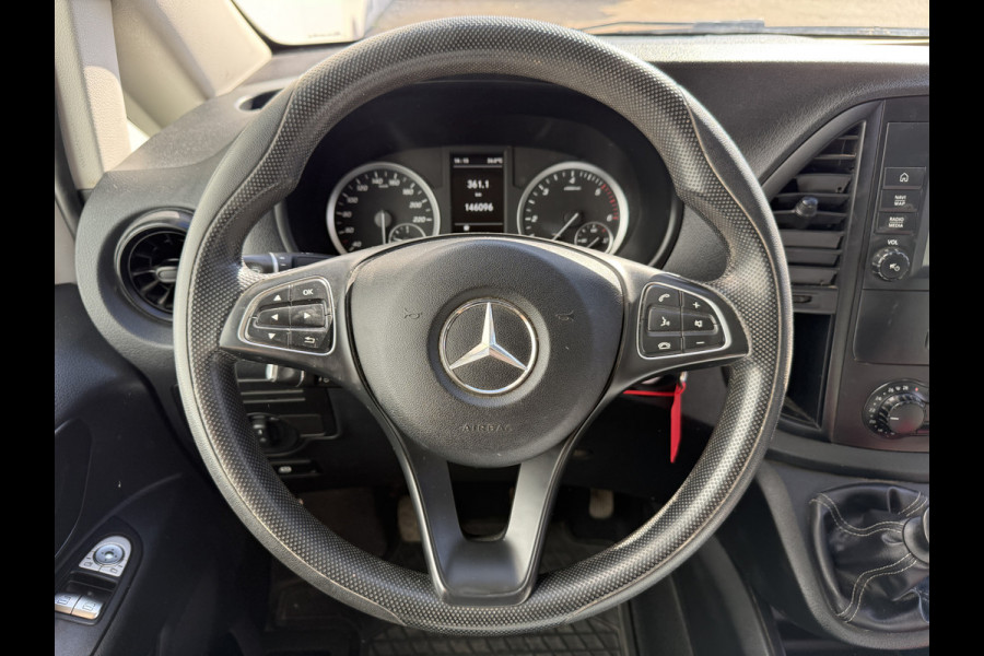 Mercedes-Benz Vito 114 1.9 CDI 136PK Dubbele Cabine L2H1 5 Stoelen Climate Control Cruise Control Trekhaak Carplay Camera