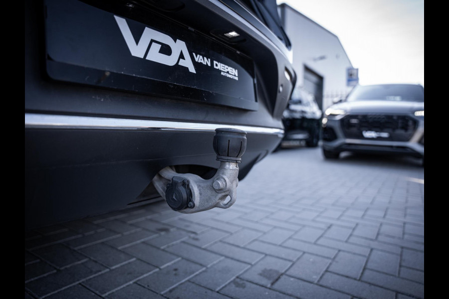 Mercedes-Benz EQC 400 4MATIC Premium Plus 80 kWh ///AMG - Burmester l Pano l Laser Shield