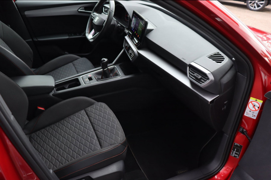 Seat Leon Sportstourer 1.5 TSI FR Launch Edition Org.NL camera el.klep stuur+stoelverw el.trekhaak