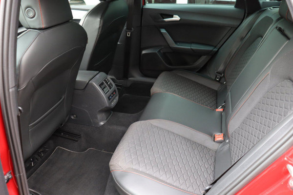 Seat Leon Sportstourer 1.5 TSI FR Launch Edition Org.NL camera el.klep stuur+stoelverw el.trekhaak