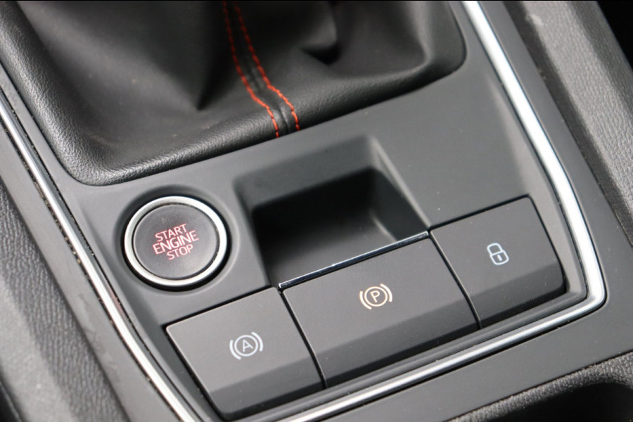 Seat Leon Sportstourer 1.5 TSI FR Launch Edition Org.NL camera el.klep stuur+stoelverw el.trekhaak
