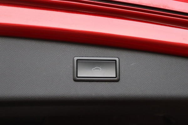 Seat Leon Sportstourer 1.5 TSI FR Launch Edition Org.NL camera el.klep stuur+stoelverw el.trekhaak