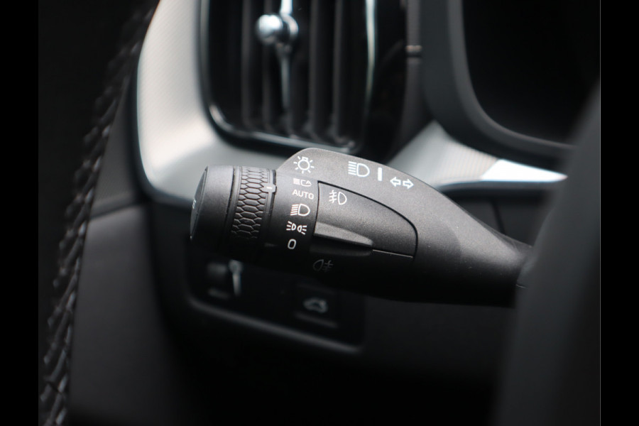 Volvo XC60 2.0 B4 R-Design Navi / Carplay / Camera / Elekramen / Keyless / Leder / 21''LM / BTW auto  / Mild-Hybride