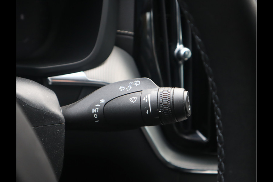 Volvo XC60 2.0 B4 R-Design Navi / Carplay / Camera / Elekramen / Keyless / Leder / 21''LM / BTW auto  / Mild-Hybride