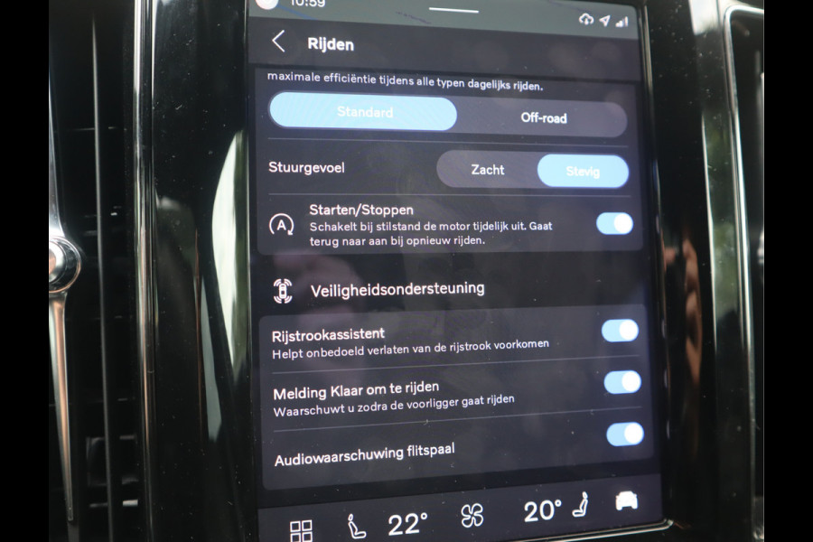 Volvo XC60 2.0 B4 R-Design Navi / Carplay / Camera / Elekramen / Keyless / Leder / 21''LM / BTW auto  / Mild-Hybride