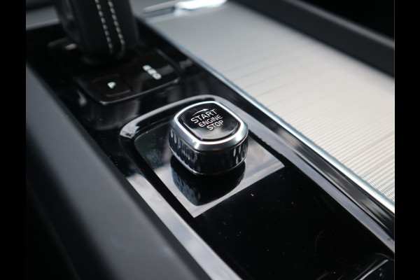 Volvo XC60 2.0 B4 R-Design Navi / Carplay / Camera / Elekramen / Keyless / Leder / 21''LM / BTW auto  / Mild-Hybride