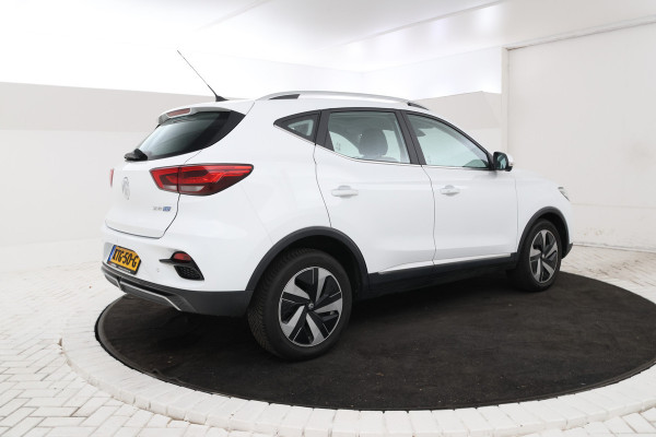 MG Mg zs ev EV Long Range Luxury 70 kWh Panorama, 360 camera, Apple carplay!