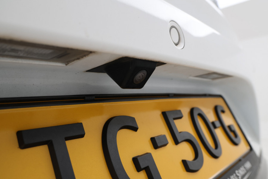 MG Mg zs ev EV Long Range Luxury 70 kWh Panorama, 360 camera, Apple carplay!