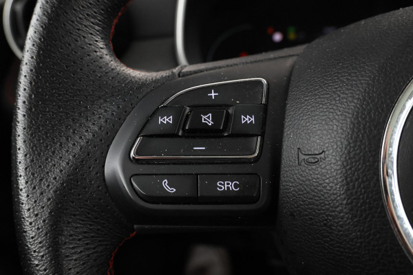 MG Mg zs ev EV Long Range Luxury 70 kWh Panorama, 360 camera, Apple carplay!