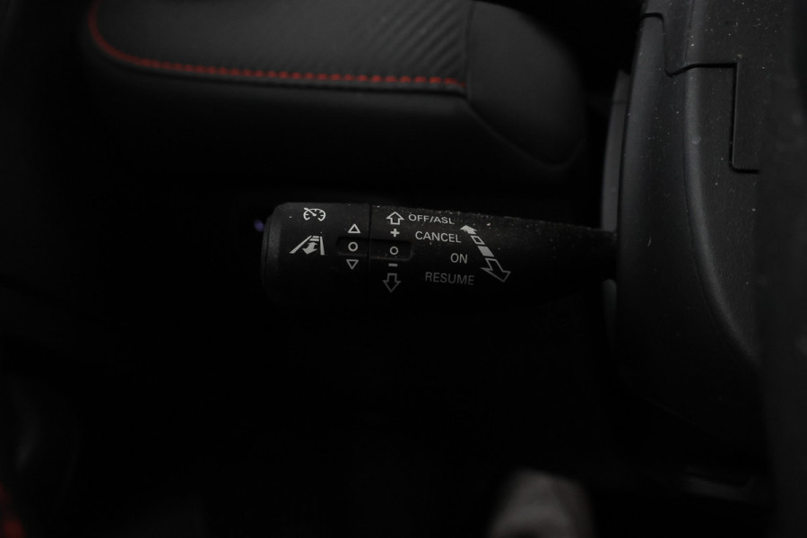MG Mg zs ev EV Long Range Luxury 70 kWh Panorama, 360 camera, Apple carplay!