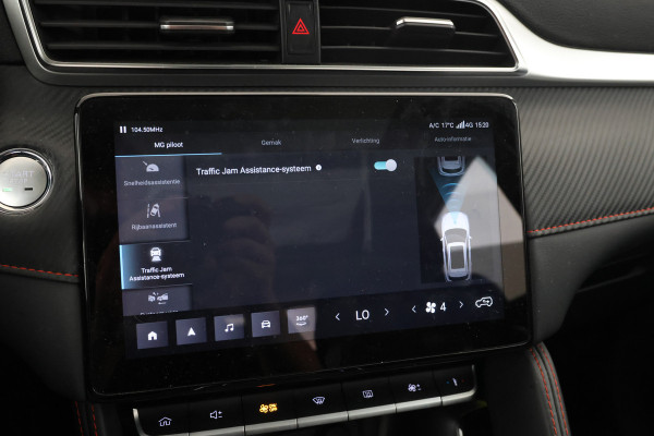MG Mg zs ev EV Long Range Luxury 70 kWh Panorama, 360 camera, Apple carplay!
