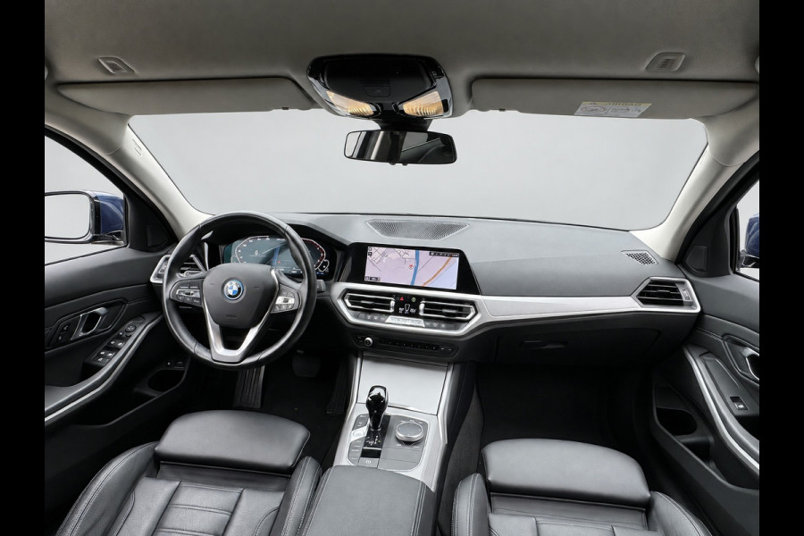 BMW 3 Serie Touring 320e HYBRID AUT. BUSINESS SPORT LEDER/CAMERA/CARPLAY