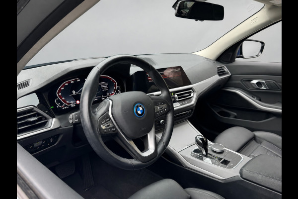 BMW 3 Serie Touring 320e HYBRID AUT. BUSINESS SPORT LEDER/CAMERA/CARPLAY