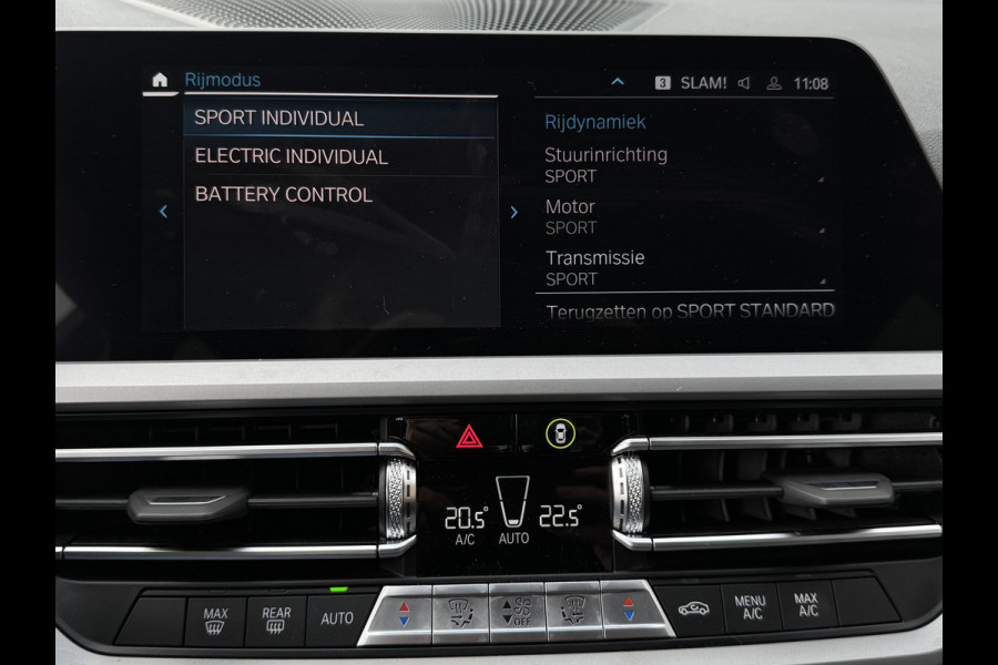 BMW 3 Serie Touring 320e HYBRID AUT. BUSINESS SPORT LEDER/CAMERA/CARPLAY