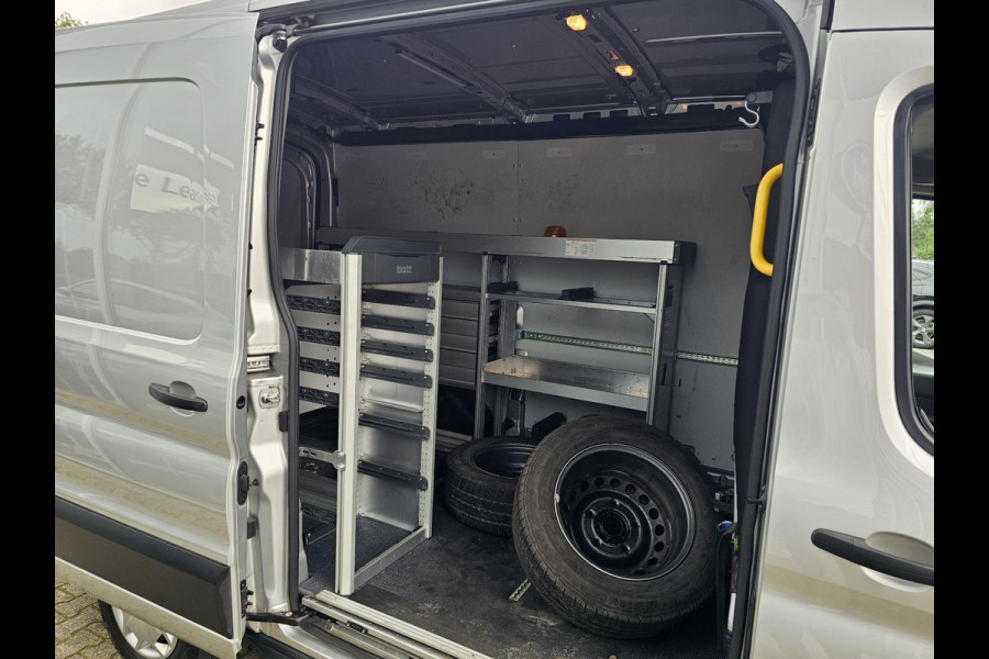 Ford Transit 310 2.0 TDCI L2H2 Trend Volledige ingerichte Laadruimte met Omvormer en Standverwarming| Airco | Navigatie | Stoelverwarming etc.