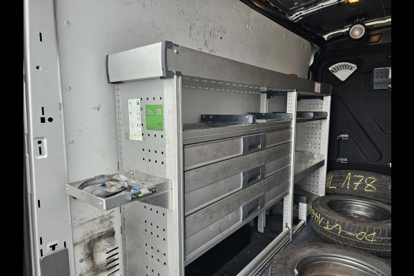 Ford Transit 310 2.0 TDCI L2H2 Trend Volledige ingerichte Laadruimte met Omvormer en Standverwarming| Airco | Navigatie | Stoelverwarming etc.