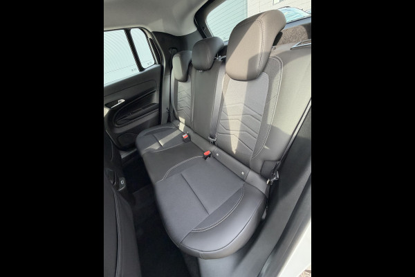 Jeep Avenger 1.2 e-Hybrid Altitude (Elektrische Klep - JBL - Keyless Entry - Adaptieve Cruise Controle - LED - Automatische Airco - Navigatie