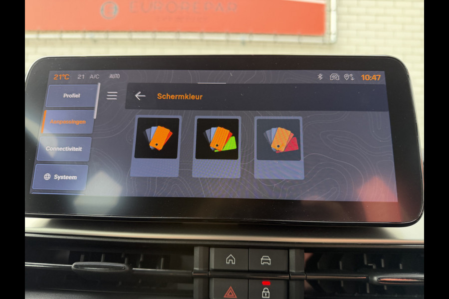 Jeep Avenger 1.2 e-Hybrid Altitude (Elektrische Klep - JBL - Keyless Entry - Adaptieve Cruise Controle - LED - Automatische Airco - Navigatie