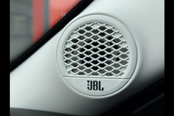 Jeep Avenger 1.2 e-Hybrid Altitude (Elektrische Klep - JBL - Keyless Entry - Adaptieve Cruise Controle - LED - Automatische Airco - Navigatie