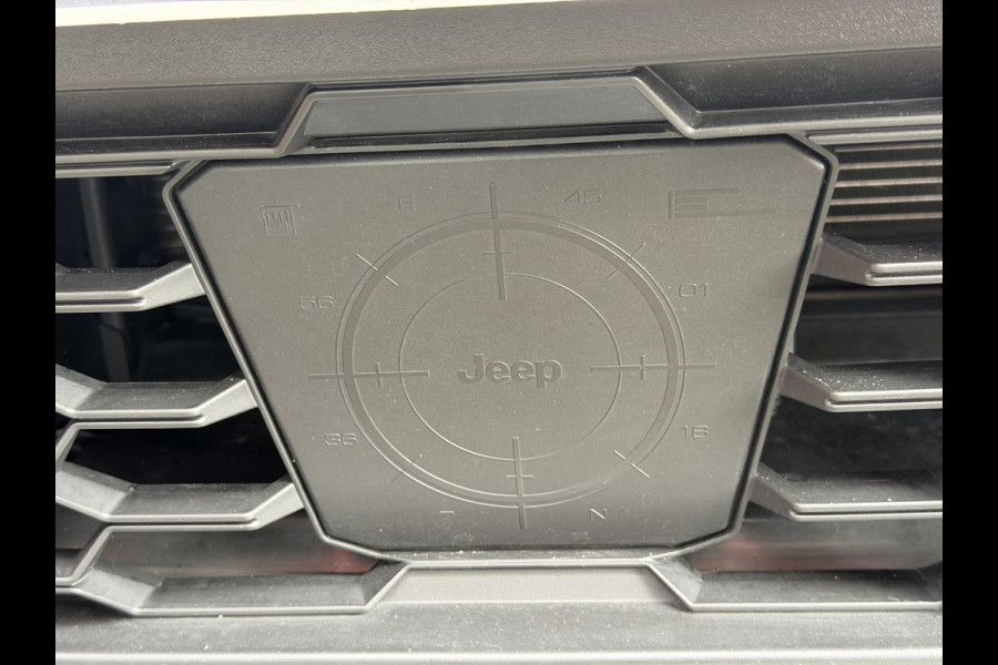 Jeep Avenger 1.2 e-Hybrid Altitude (Elektrische Klep - JBL - Keyless Entry - Adaptieve Cruise Controle - LED - Automatische Airco - Navigatie