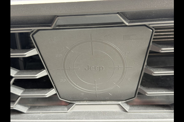 Jeep Avenger 1.2 e-Hybrid Altitude (Elektrische Klep - JBL - Keyless Entry - Adaptieve Cruise Controle - LED - Automatische Airco - Navigatie