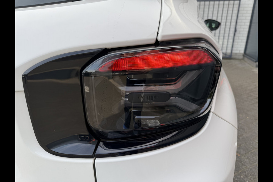 Jeep Avenger 1.2 e-Hybrid Altitude (Elektrische Klep - JBL - Keyless Entry - Adaptieve Cruise Controle - LED - Automatische Airco - Navigatie