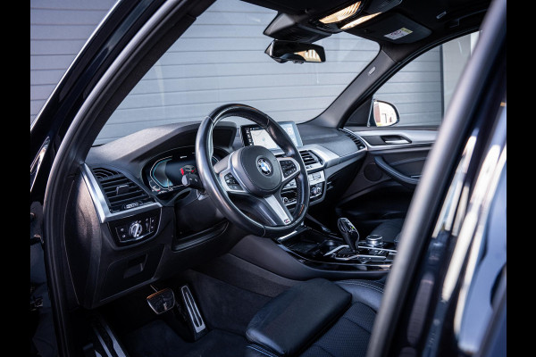 BMW X3 xDrive30e High Executive - M-Sport l Pano l Carplay l Trekhaak