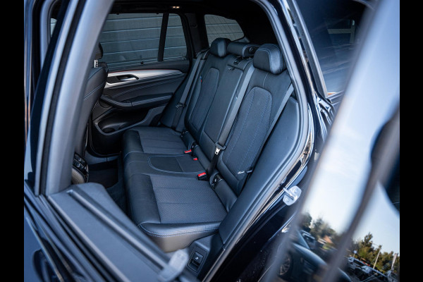 BMW X3 xDrive30e High Executive - M-Sport l Pano l Carplay l Trekhaak