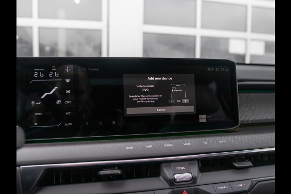 Kia EV9 GT-Line AWD 99.8 kWh | Actieprijs* | Navi. | Clima. | Dodehoekcamera | Intelligente Parkeerassistentie | Massagefunctie | GT-Line Vegan Lederen Stoelbekleding | Premium Sound System | Zonnedak met Schuif-/Kantelfunctie