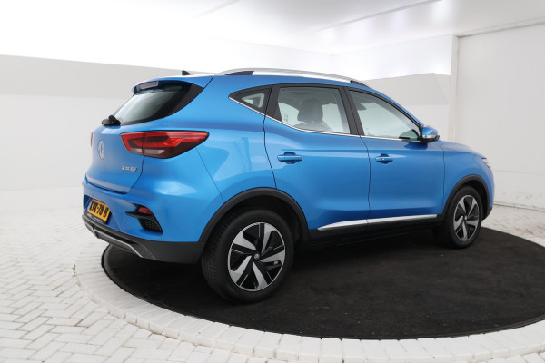 MG Mg zs ev EV Long Range Luxury 70 kWh Panorama, 360 camera, Apple carplay!