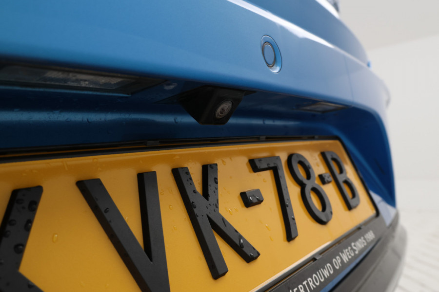 MG Mg zs ev EV Long Range Luxury 70 kWh Panorama, 360 camera, Apple carplay!