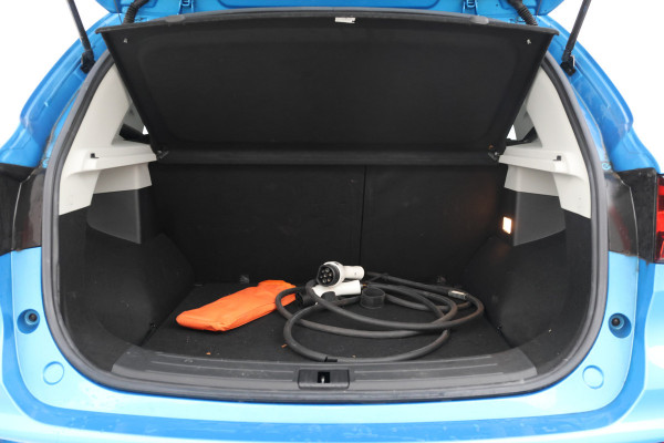 MG Mg zs ev EV Long Range Luxury 70 kWh Panorama, 360 camera, Apple carplay!