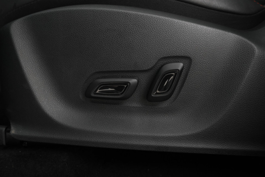 MG Mg zs ev EV Long Range Luxury 70 kWh Panorama, 360 camera, Apple carplay!