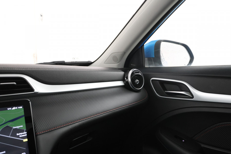 MG Mg zs ev EV Long Range Luxury 70 kWh Panorama, 360 camera, Apple carplay!