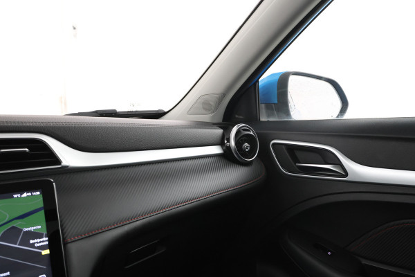 MG Mg zs ev EV Long Range Luxury 70 kWh Panorama, 360 camera, Apple carplay!