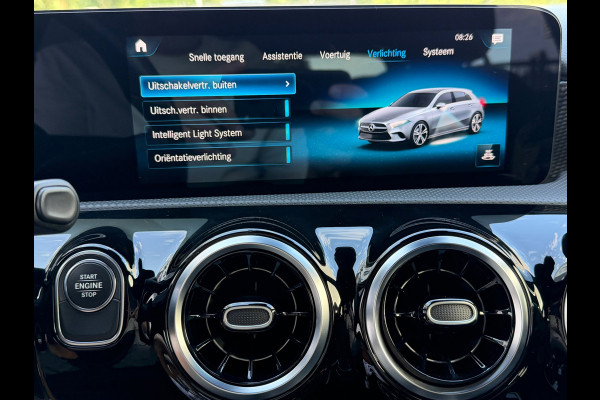 Mercedes-Benz A-Klasse 250 e Advantage 218 Pk SOH 95% | Widescreen | Navigatie | Cruise | Camera | Clima | Lichtmetaal.