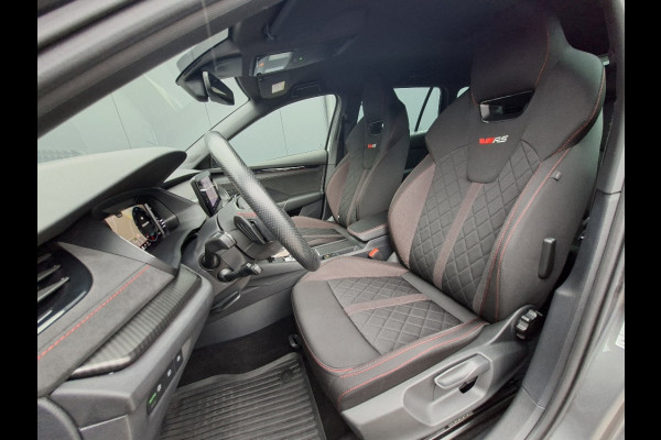 Škoda Octavia 1.4 TSI * RS iV * Navigatiesysteem * Parkeercamera * Stoelverwarming * Head up display *