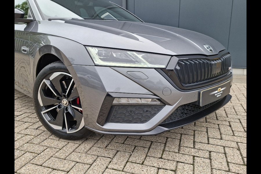 Škoda Octavia 1.4 TSI * RS iV * Navigatiesysteem * Parkeercamera * Stoelverwarming * Head up display *