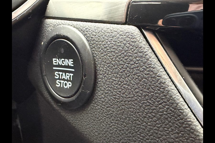 Ford Kuga 2.5 PHEV 225 Pk SOH 93% | Titanium | Navigatie |Cruise |Camera | Clima | Help display | Side assist.