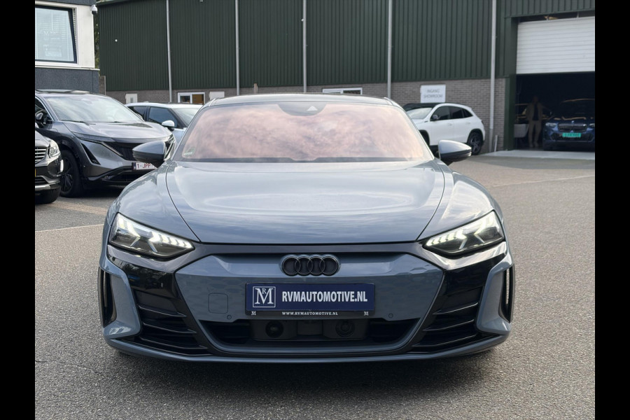Audi e-tron GT GT 93 kWh 4WD VAN: 56.900,- VOOR: 53.877,- UW HERSTVOORDEEL: 3.023,- EURO | CARBON PAKKET | STOEL VENTILATIE EN VERWARMING | PANORAMDAK | B&O GELUID | HEAD UP | LUCHTVERING ETC .