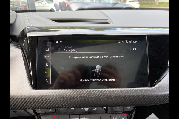 Audi e-tron GT GT 93 kWh 4WD VAN: 56.900,- VOOR: 53.877,- UW HERSTVOORDEEL: 3.023,- EURO | CARBON PAKKET | STOEL VENTILATIE EN VERWARMING | PANORAMDAK | B&O GELUID | HEAD UP | LUCHTVERING ETC .